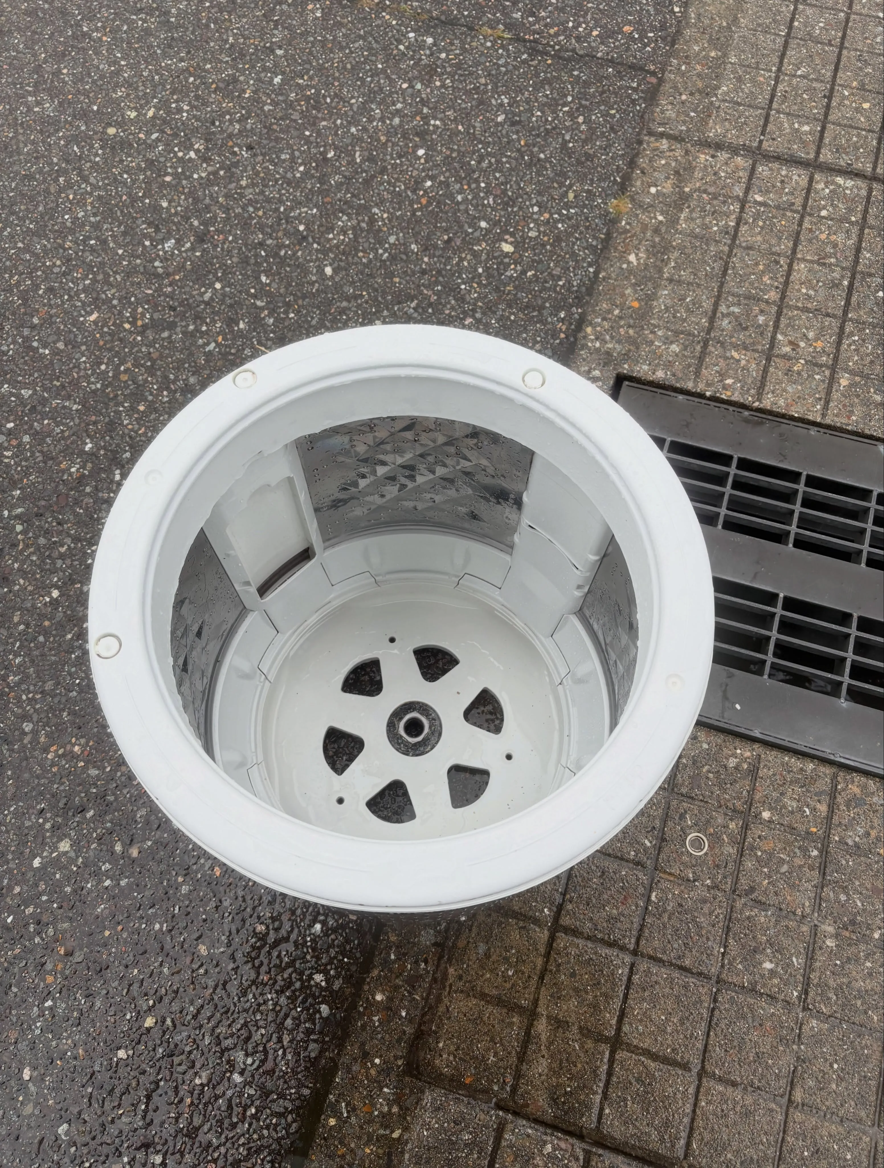洗濯機クリーニング  カビで洗濯物洗う生活からの脱出 